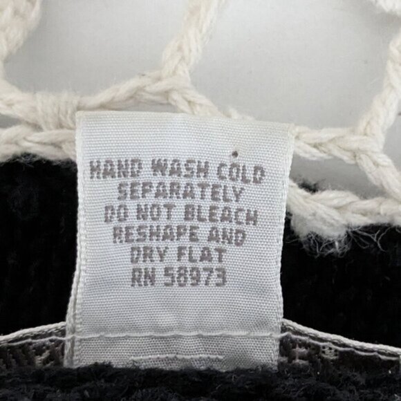 PETITE SOPHISTICATE Black, White Christmas Sweater; Crochet, Beads; Size S - Picture 4 of 4